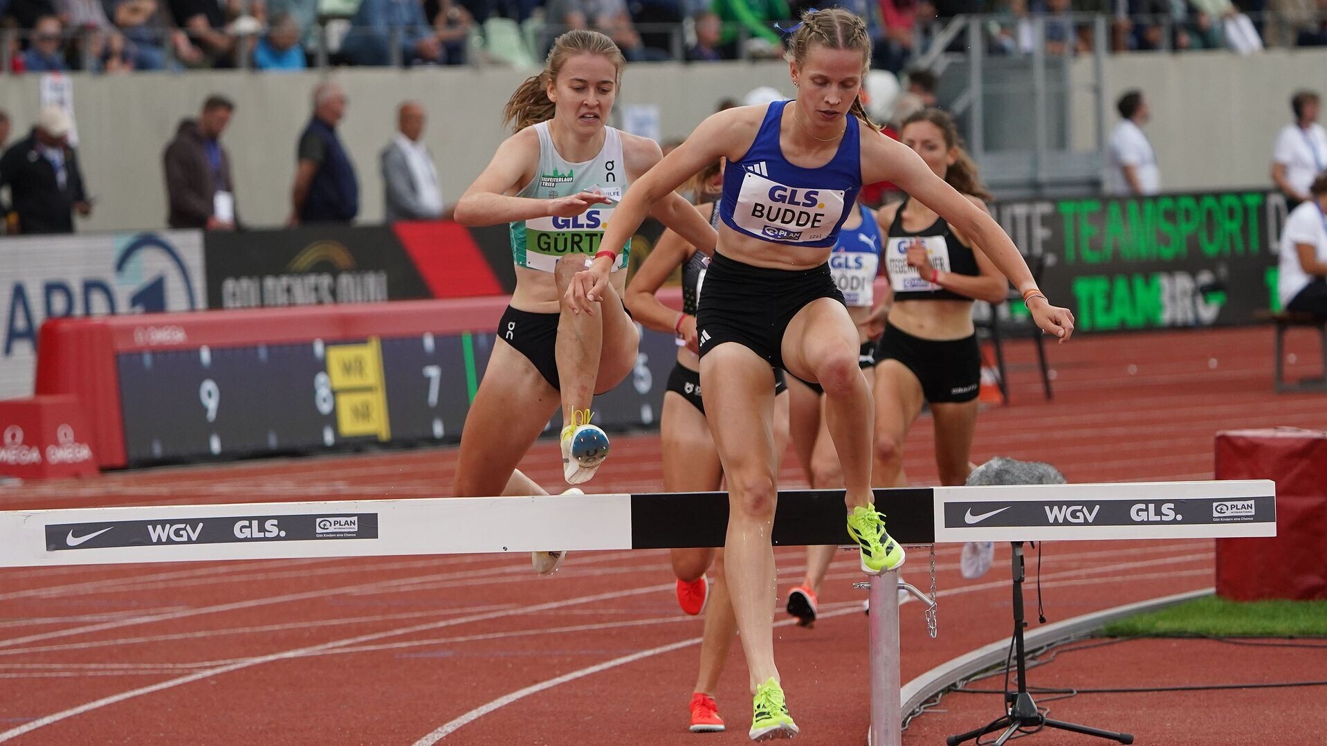 Adia Budde – Erster Schritt im neuen Umfeld ist gleich ein großer