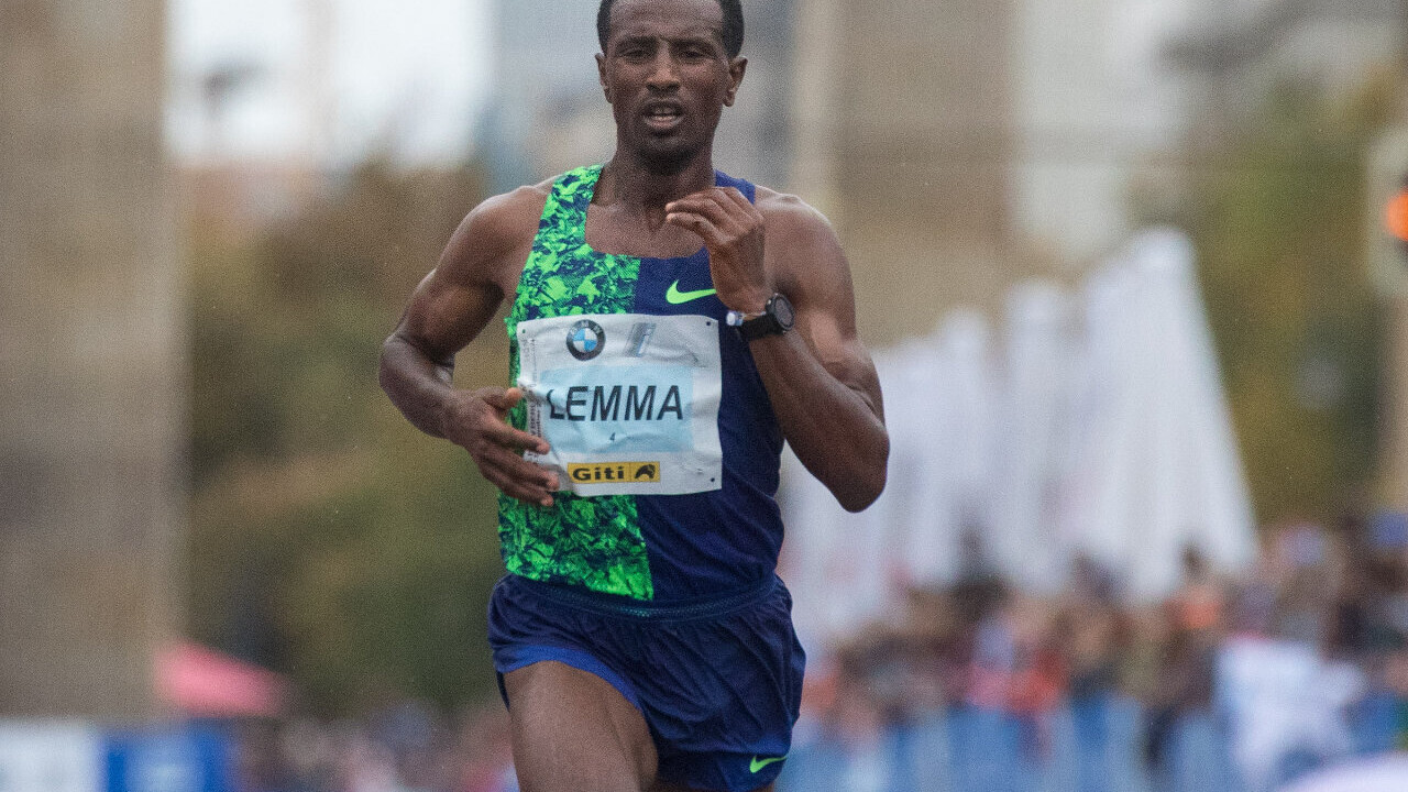 Sisay Lemma gewinnt Boston-Marathon im Alleingang