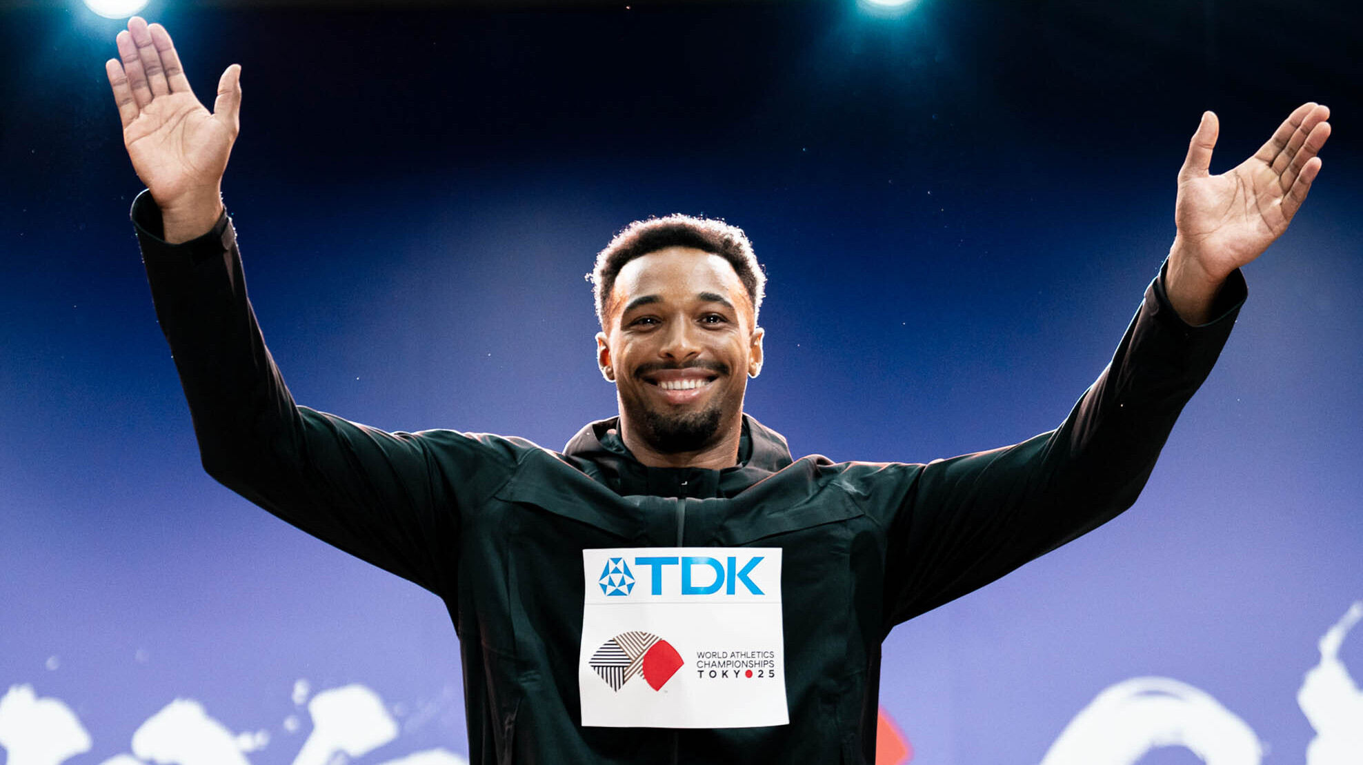 Leo Neugebauer begleitet an prägsamen Orten