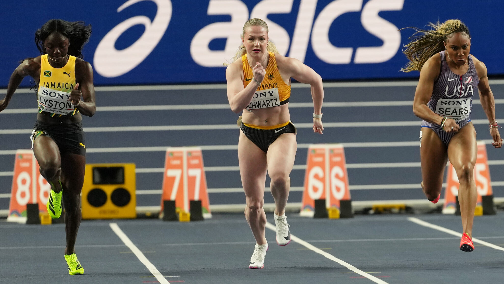 Torun Tag 2 | Philina Schwartz sprintet bei WM-Premiere ins Halbfinale