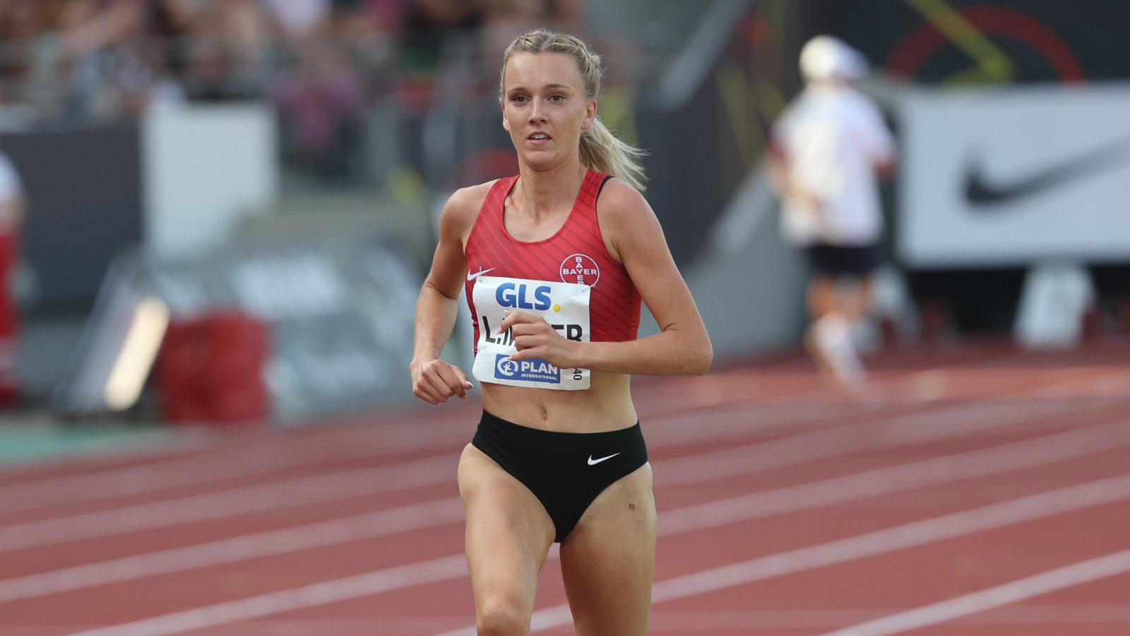 Lea Meyer unterbietet Olympia-Norm über 3.000 Meter Hindernis