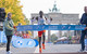 Der Ausnahmeläufer hat einen weiteren fantastischen Marathon-Weltrekord aufgestelt: Eliud Kipchoge steigerte am Sonntag in Berlin seinen eigenen Weltrekord auf 2:01:09 Stunden. Dabei lag er sogar lange auf einem Kurs unter zwei Stunden. Bei den Frauen glänzte Tigist Assefa mit der drittschnellsten Zeit der Geschichte, während Haftom Welday als Elfter mit 2:09:06 Stunden zum sechstschnellsten deutschen Marathonläufer wurde.