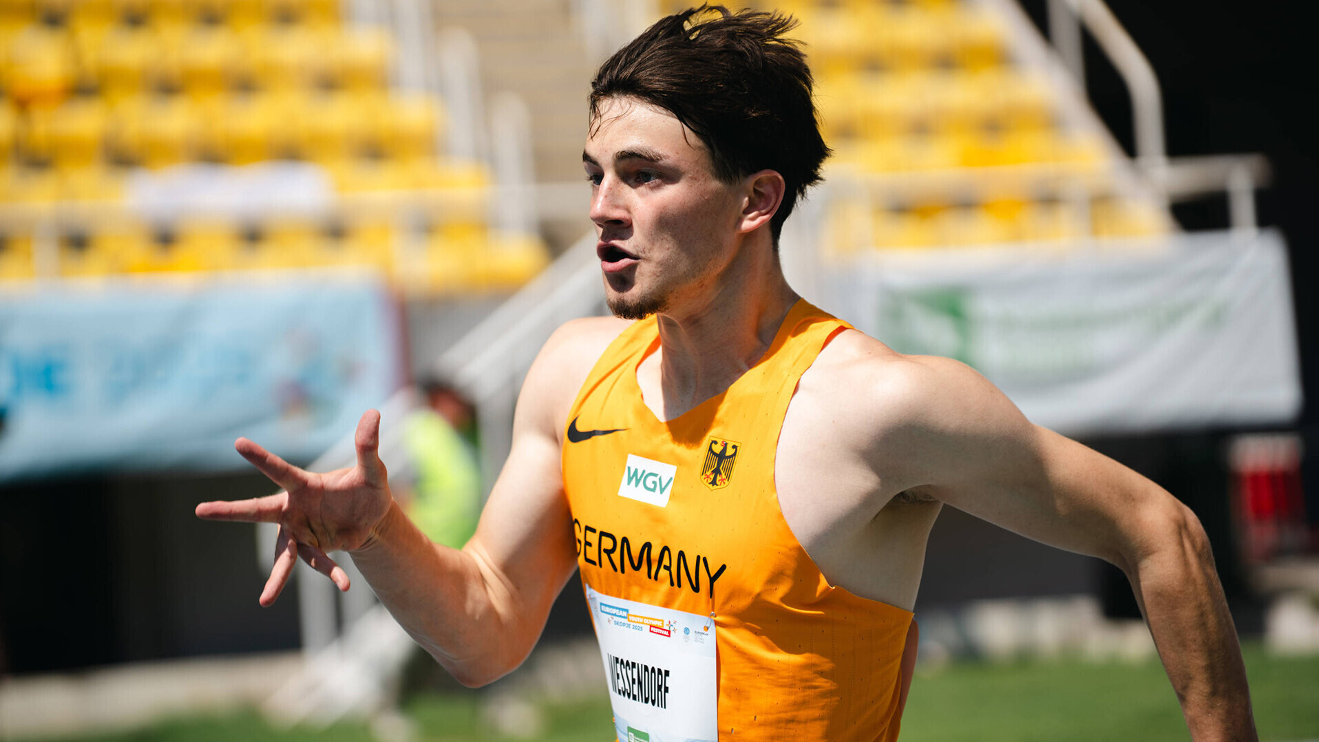 Gianluca Wessendorf in der Laufbewegung während seines 200-Meter-Rennens