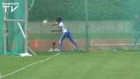 Claudine Vita mit schnellem Arm