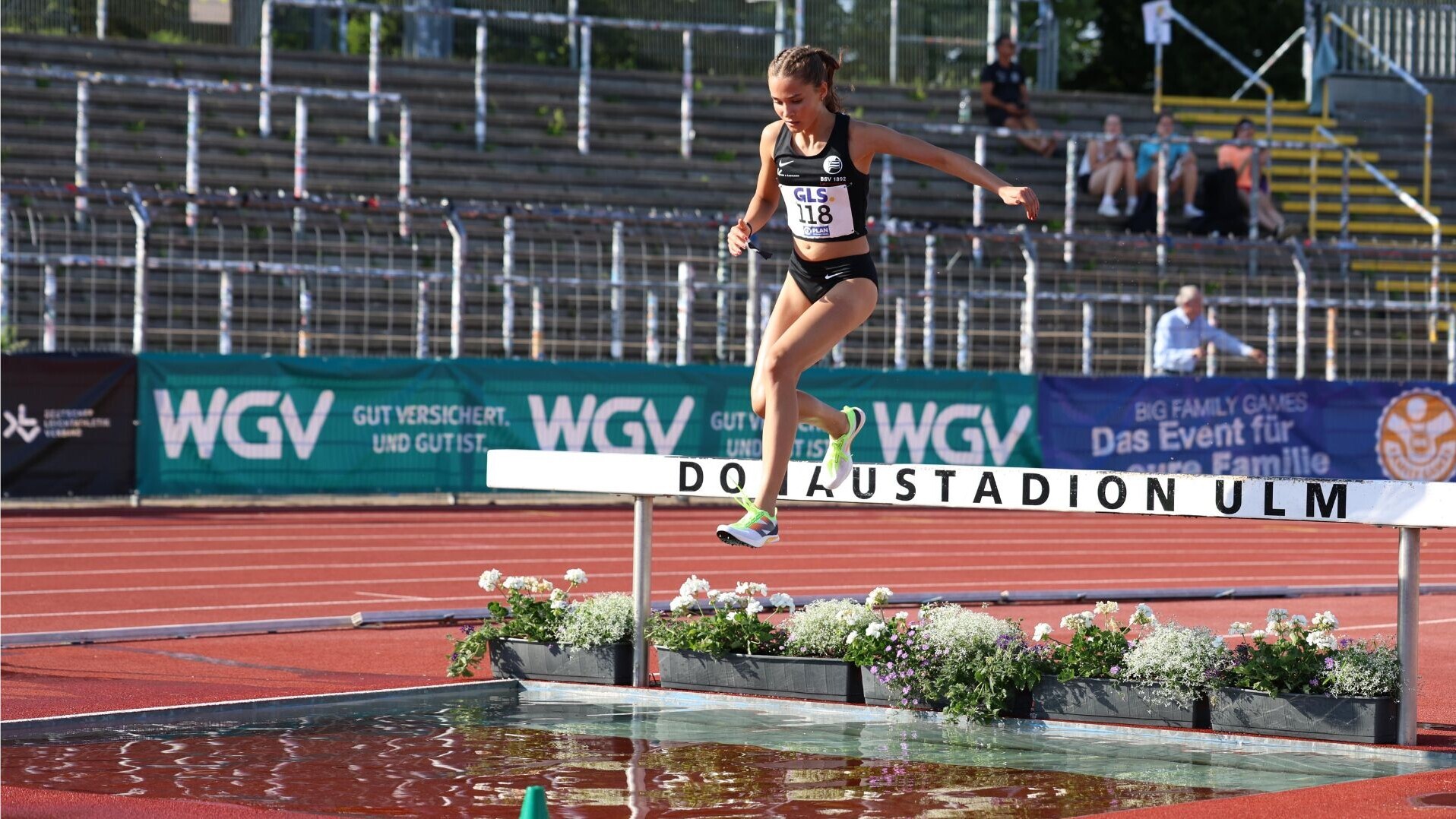 Samstag U16 | Deutsche Bestleistung und schnelle Sprints krönen Medaillenjagd im Donaustadion
