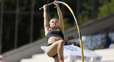 Weibliche Jugend Tag 2 | Chiara Sistermann schwingt sich am höchsten