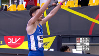 Marius Probst fängt Homiyu Tesfaye auf dem Zielstrich ab