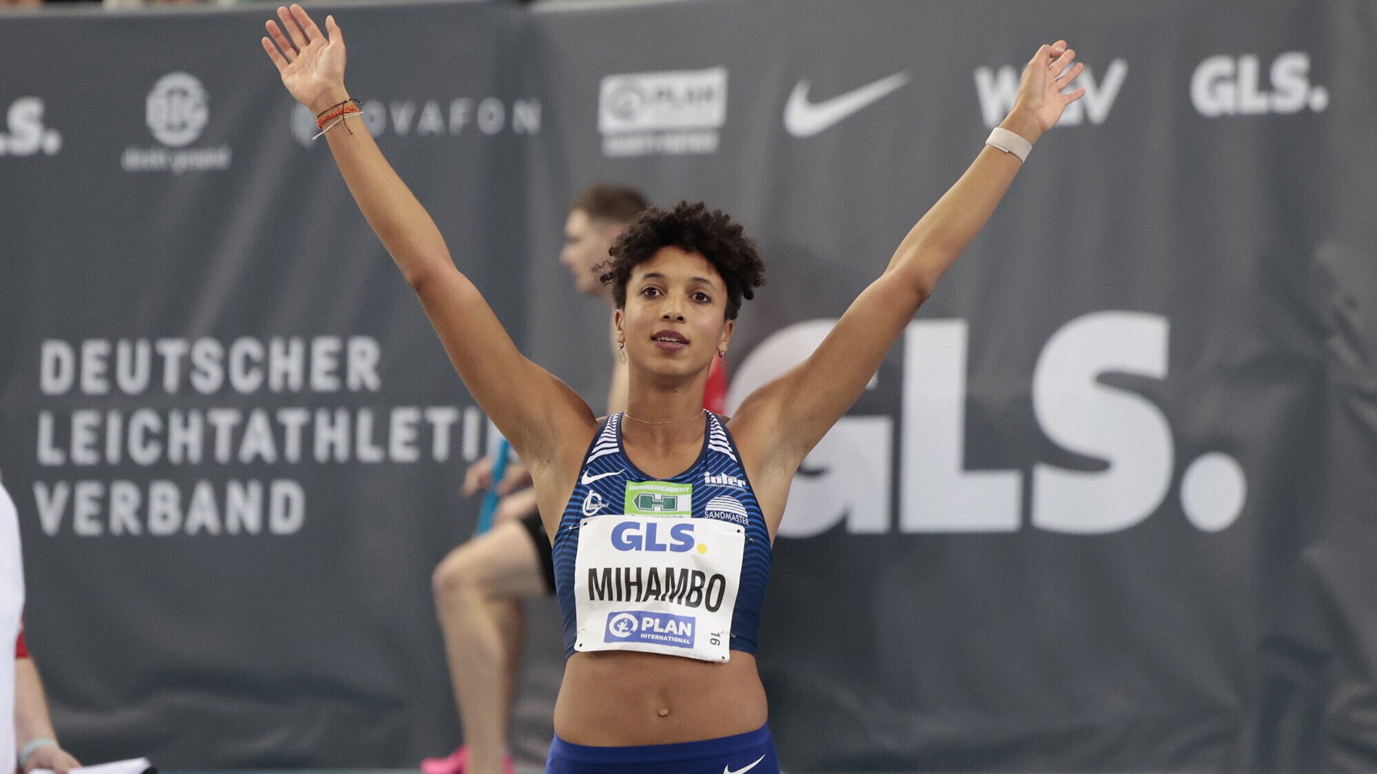 Malaika Mihambo springt aus dem Nichts zum Sieg, auch Christina Honsel auf dem Podest