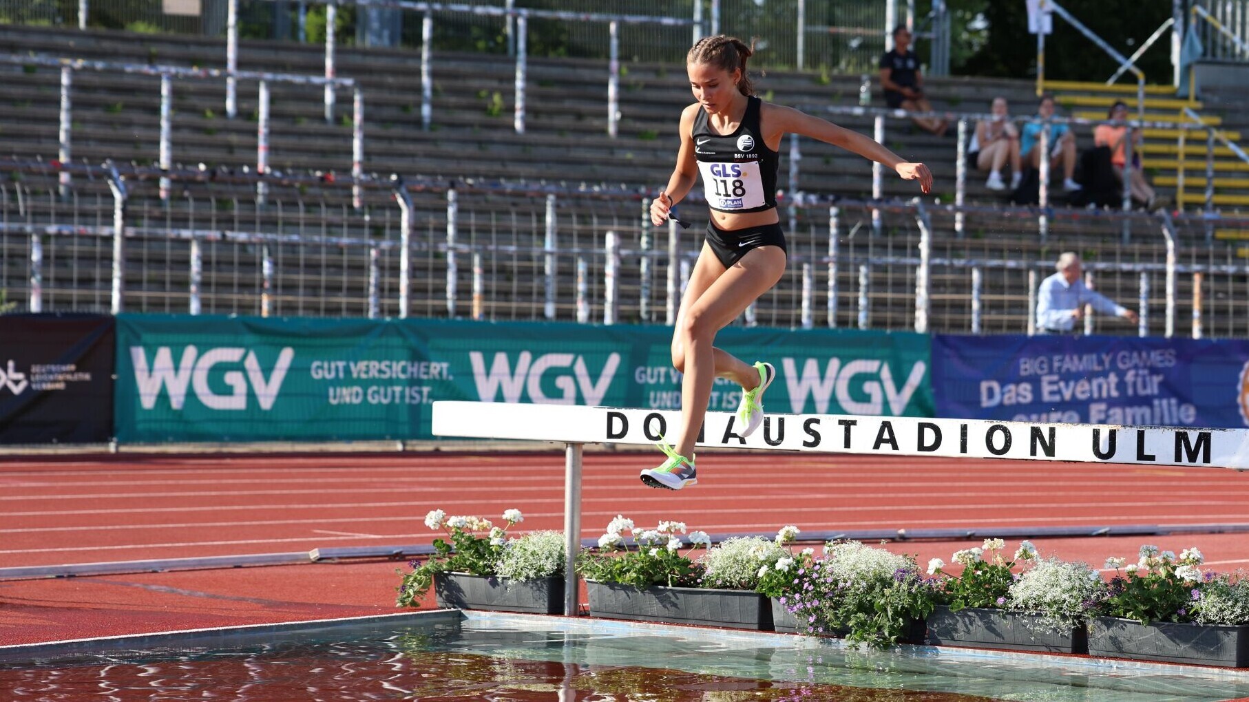 Samstag: U16 | Deutsche Bestleistung und schnelle Sprints krönen Medaillenjagd im Donaustadion