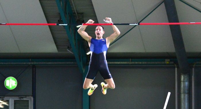 6 02 Meter Renaud Lavillenie Ubertrumpft Mondo Duplantis Leichtathletik De