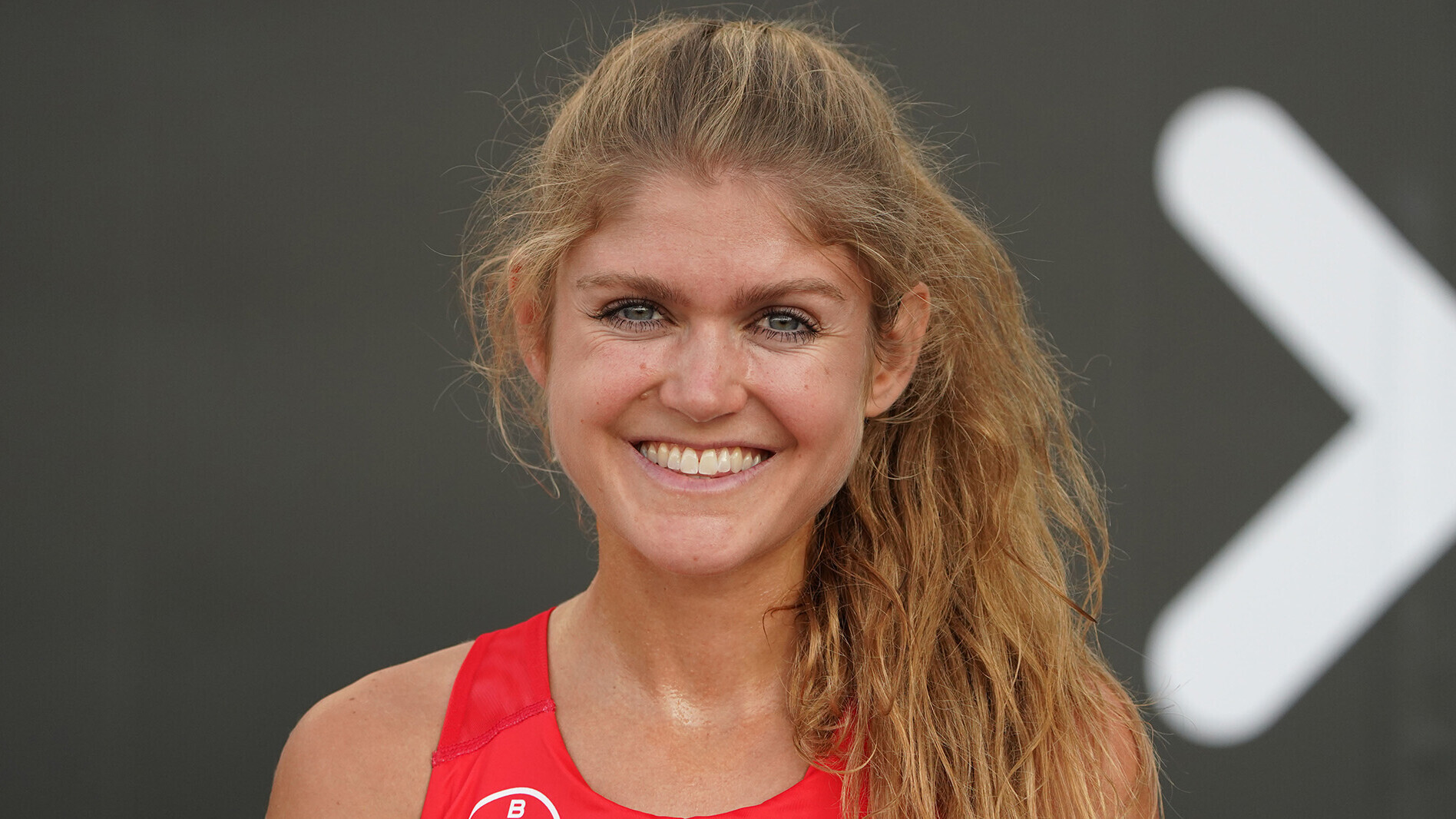 Porträt der lächelnden Konstanze Klosterhalfen