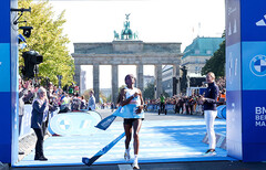 Tigst Assefa, Eliud Kipchoge und die Magie von Berlin