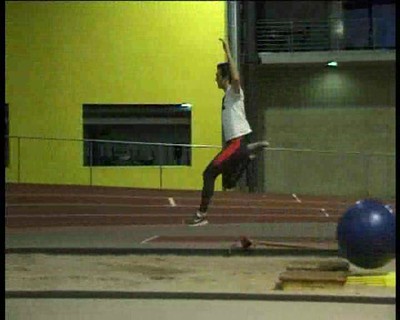 Weitsprung: Steigesprung über Gymnastikball | leichtathletik.de