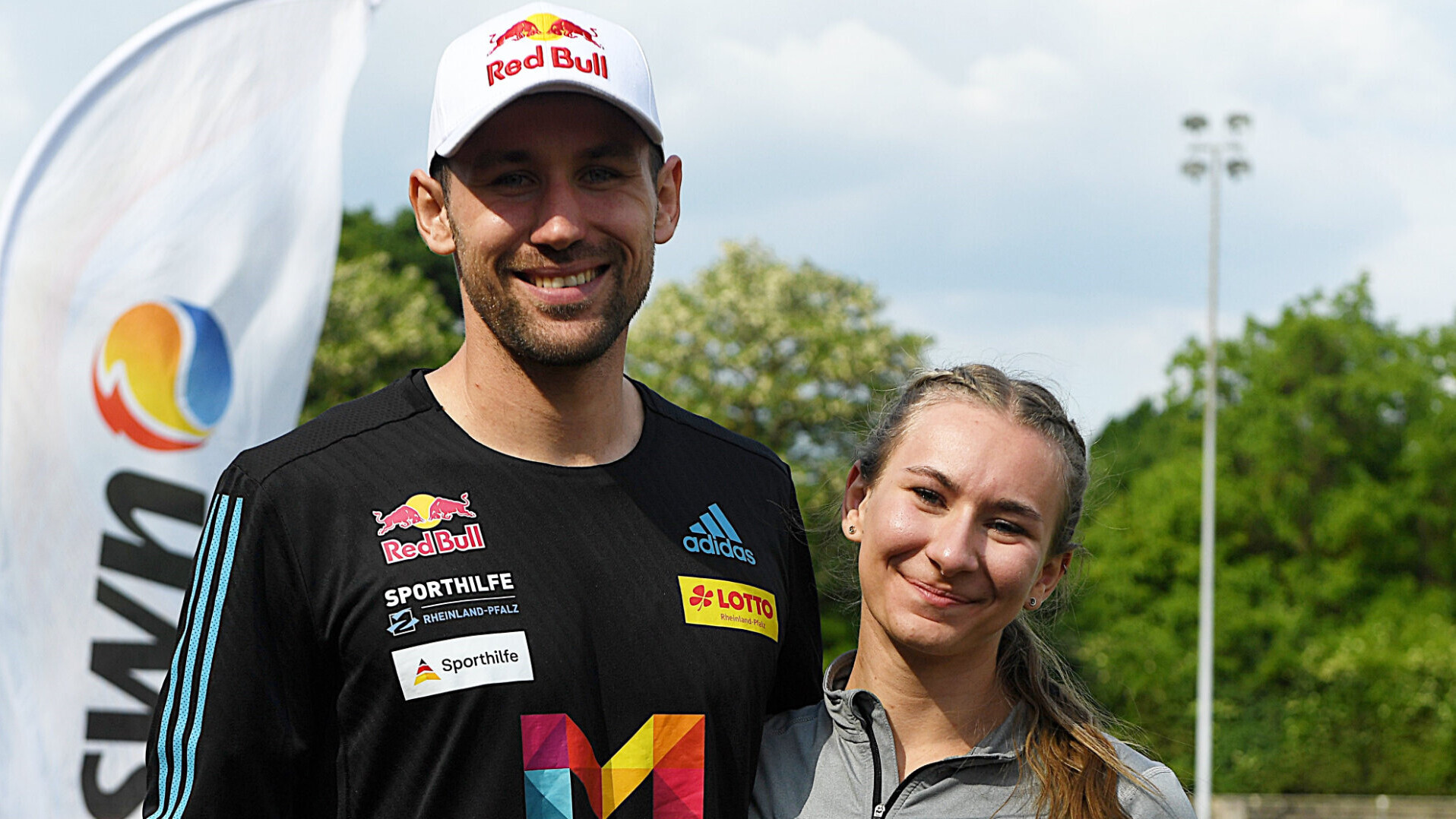 Gemeinsames Porträt von Niklas und Emma Kaul.