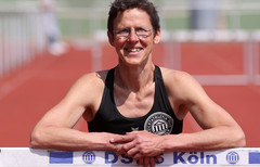 Barbara Gähling steigert eigenen Hürden-Weltrekord