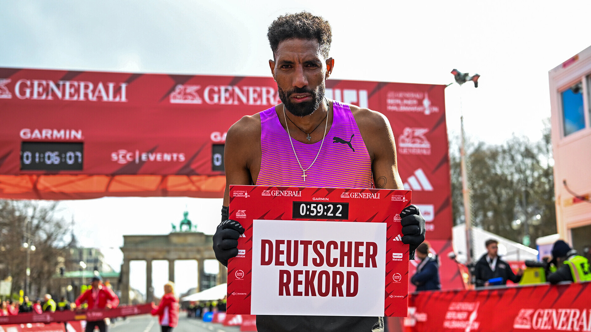 Amanal Petros: „Ich gehe Schritt für Schritt nach vorne“