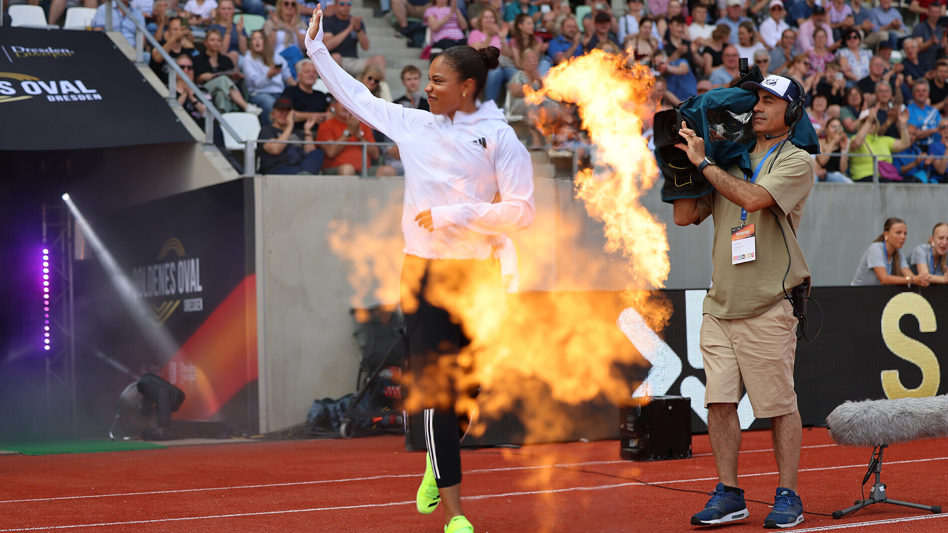 Stelldichein der Top-Stars beim Goldenen Oval