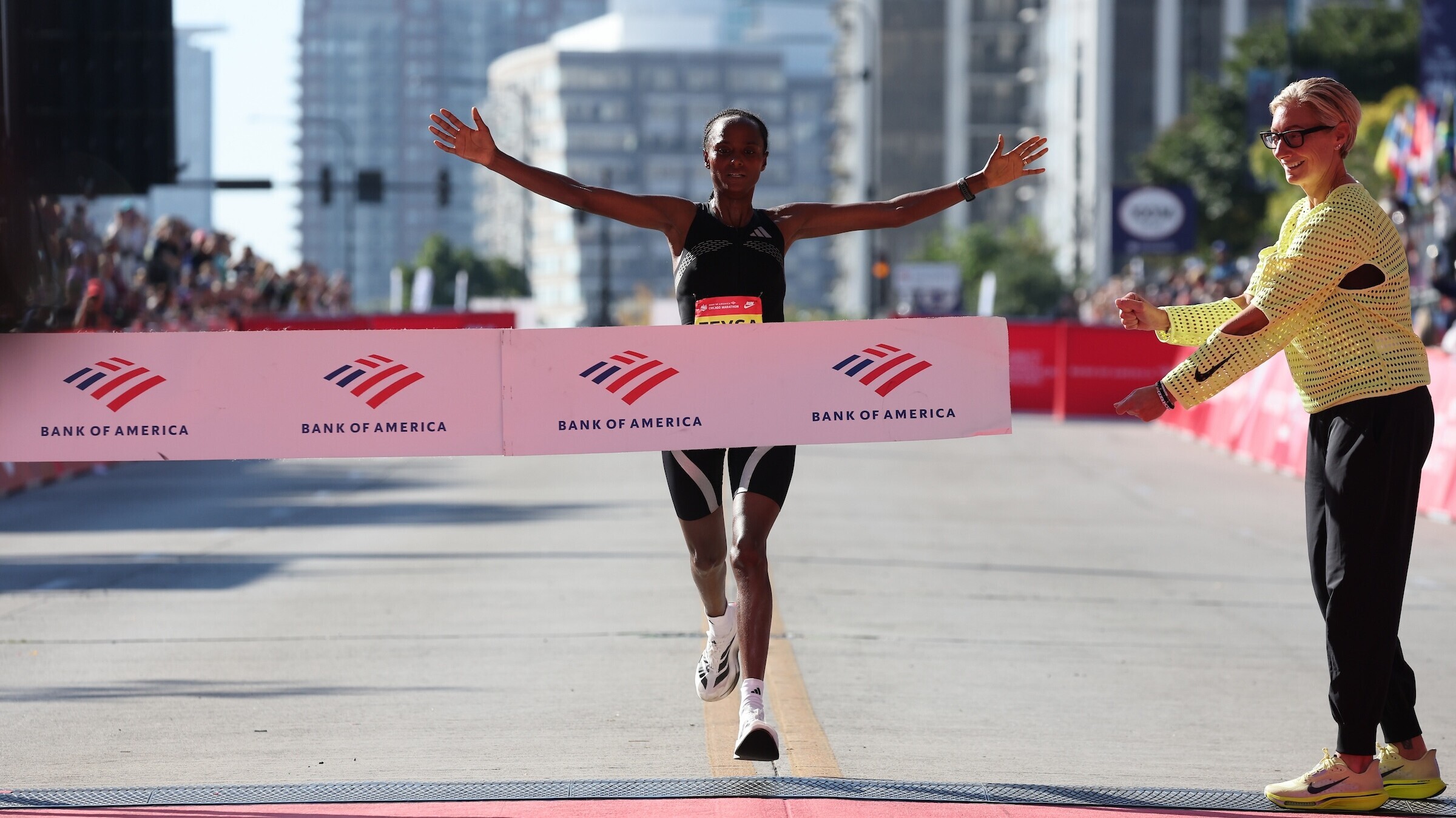 Amos Kipruto und Hawi Feysa gewinnen Chicago-Marathon mit Topzeiten