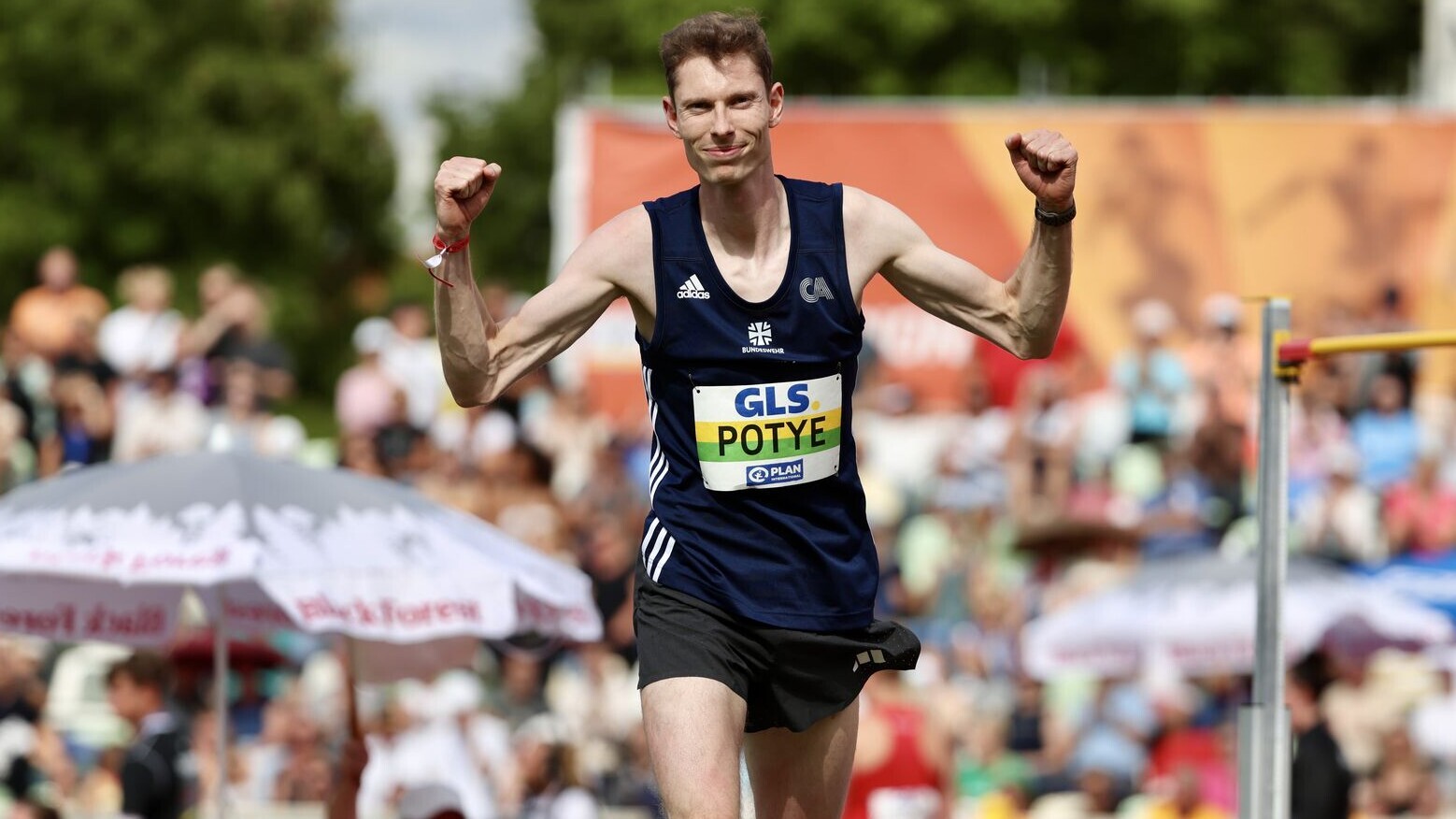 Tobias Potye überflügelt zwei Olympiasieger und springt zum Sieg