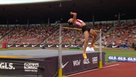 Marie-Laurence Jungfleisch springt zum…