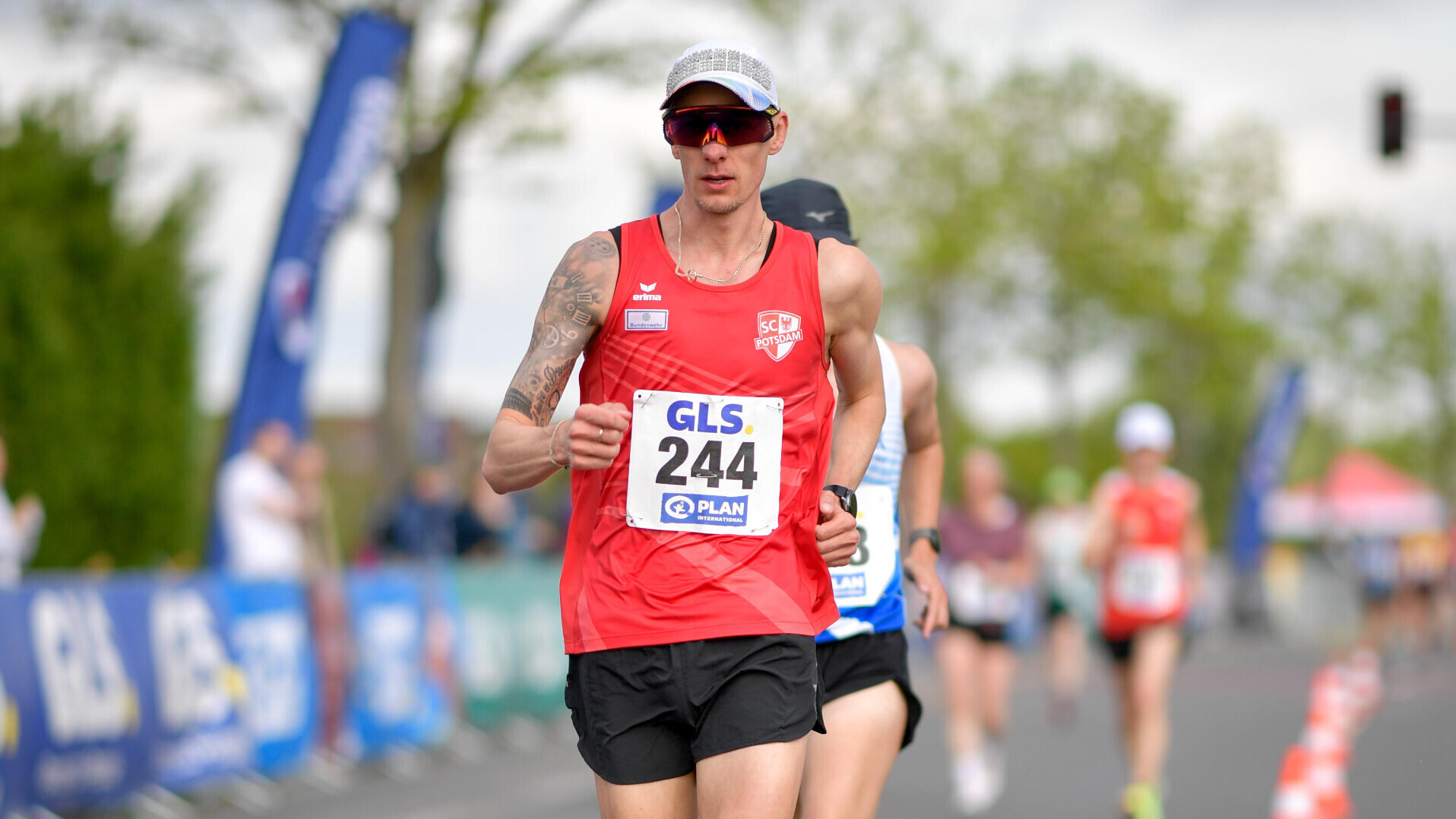 Deutschlands beste Geher kämpfen auf den Straßen von Kelsterbach um DM-Titel