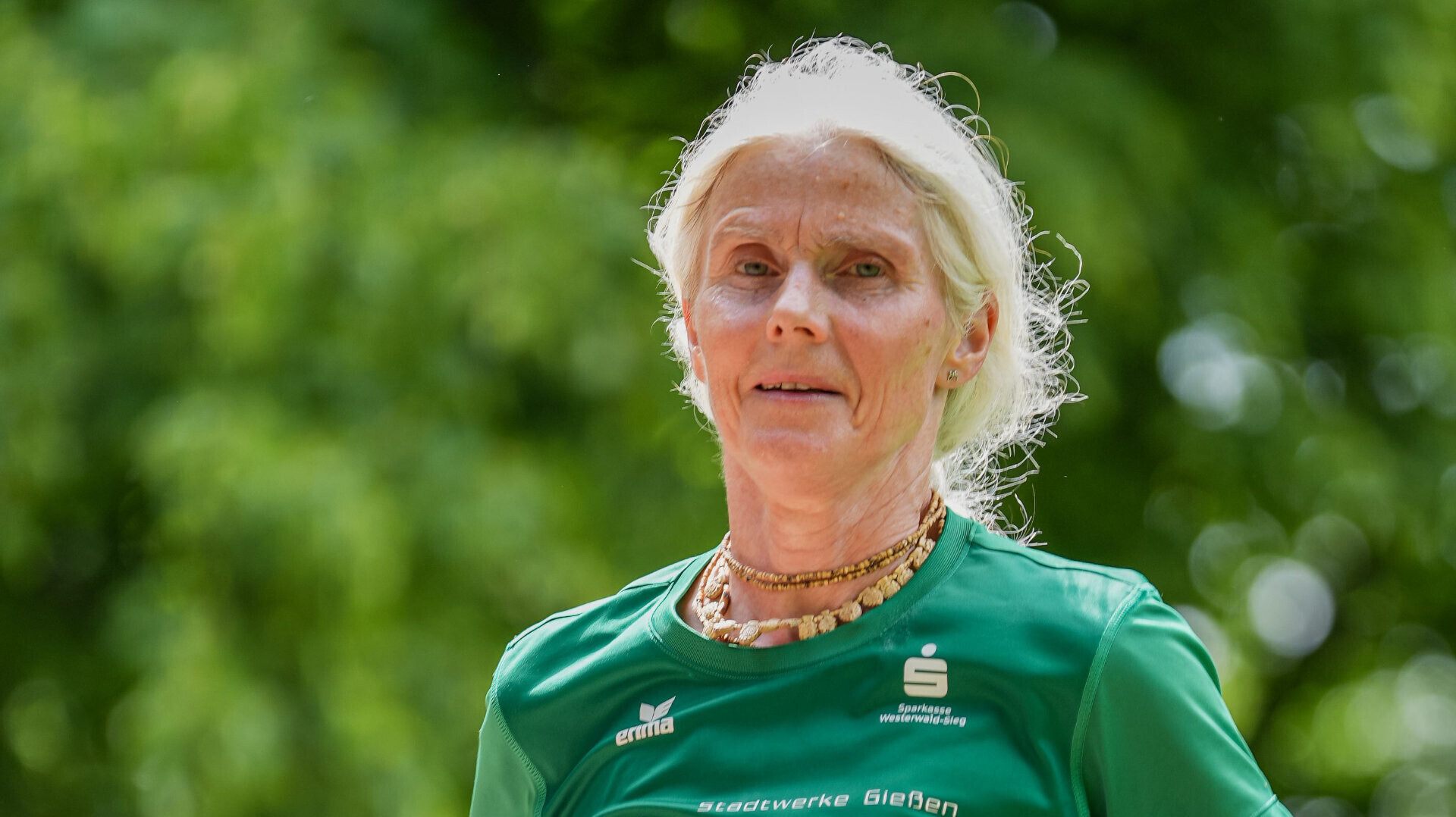 Oberkörper-Bild von Ultraläuferin Sigrid Hoffmann
