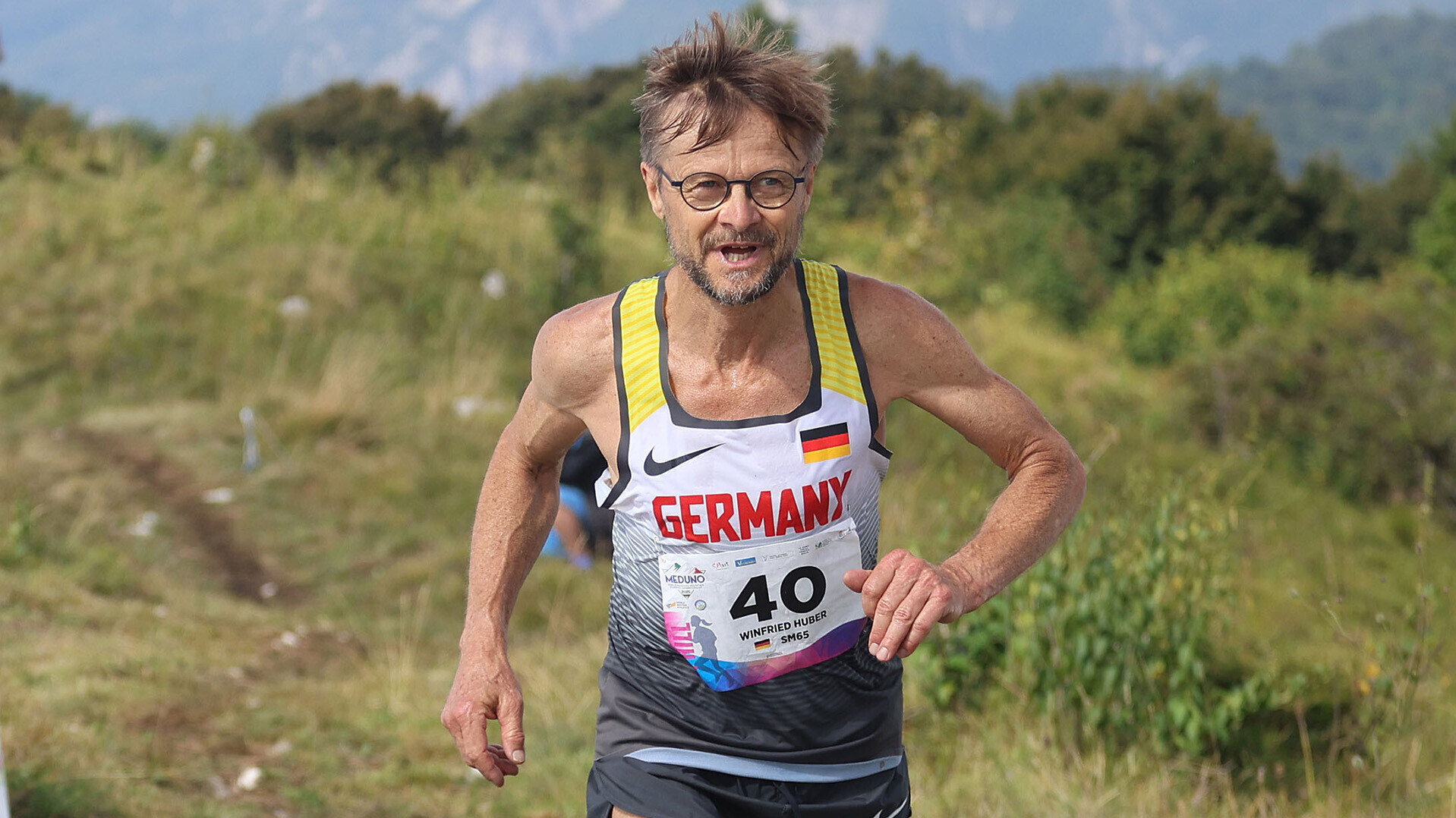 Winfried Huber beim Laufen am Berg