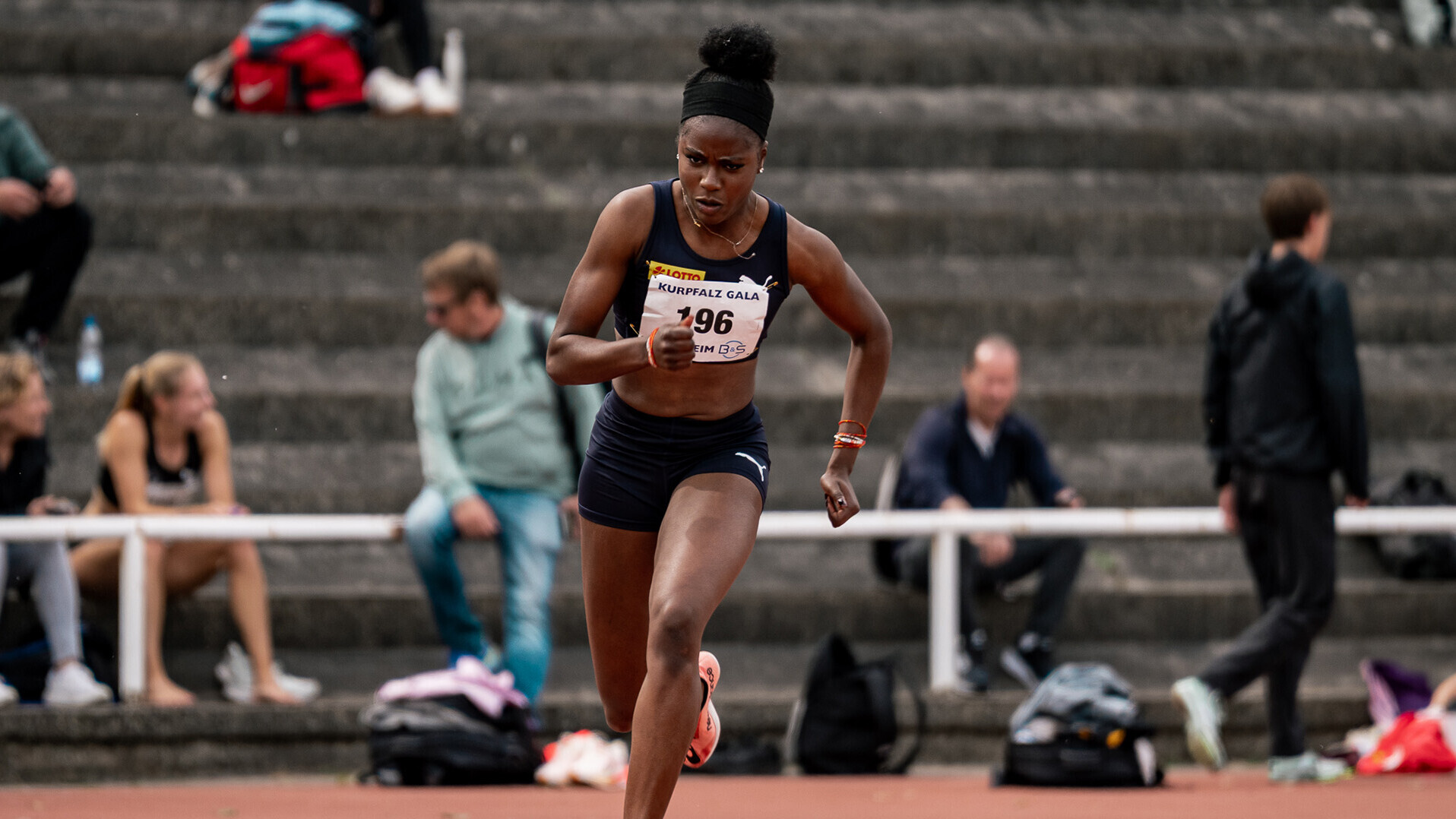 Judith Bilepo Mokobe stiehlt der Sprint-Konkurrenz die Show