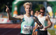 Exakt 14 Monate konnte der Leipziger Robert Farken wegen einer langwierigen Hüftverletzung keine Wettkämpfe bestreiten. Nach einer 800-Meter-Bestzeit von 1:45,65 Minuten beim Comeback in Karlsruhe folgte am Sonntag die nächste Bestzeit: Beim Rehlinger Pfingstsportfest kratzte er am Sonntag über 1.500 Meter sogar am deutschen Rekord von Thomas Wessinghage.