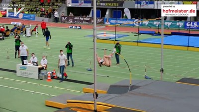 Chiara Sistermann knackt als einzige Springerin 4-Meter-Marke