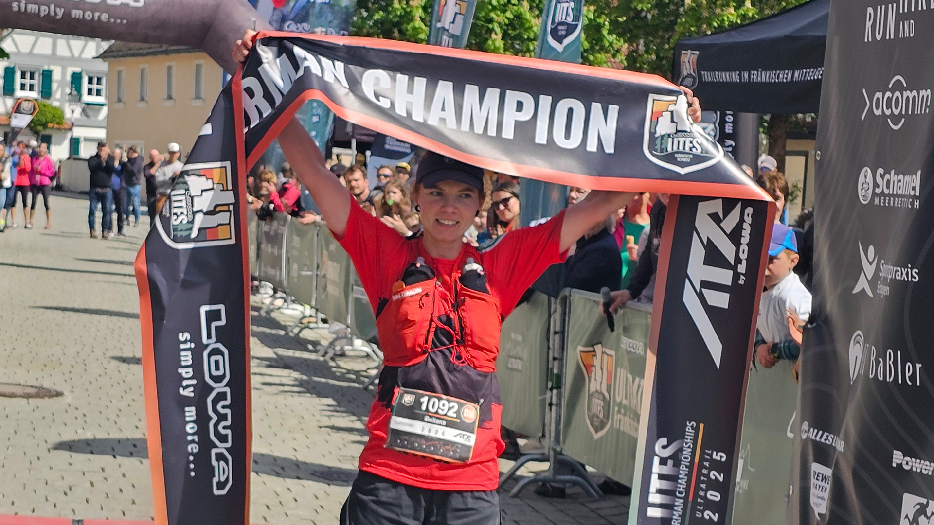 Ultratrail-Titel gehen an Pierre-Emmanuel Alexandre und Beliana Hilbert