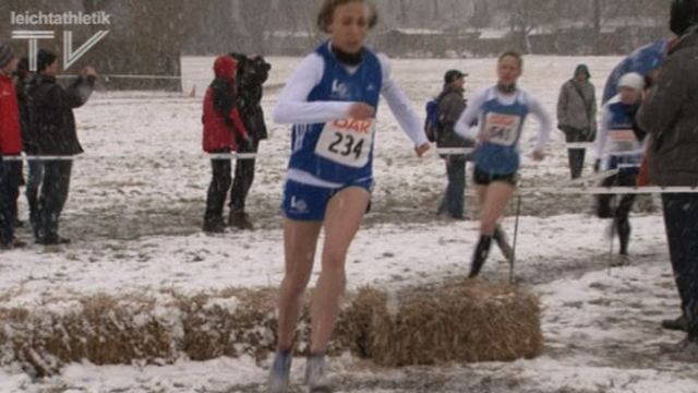 Corinna Harrer triumphiert im Schneetreiben