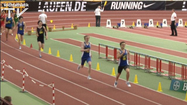 Dennis Krüger rettet sich ins Ziel