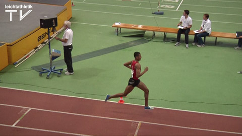 Homiyu Tesfaye Heyi läuft ein einsames…