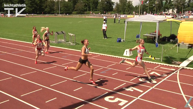 Daniela Ferenz zieht vorbei