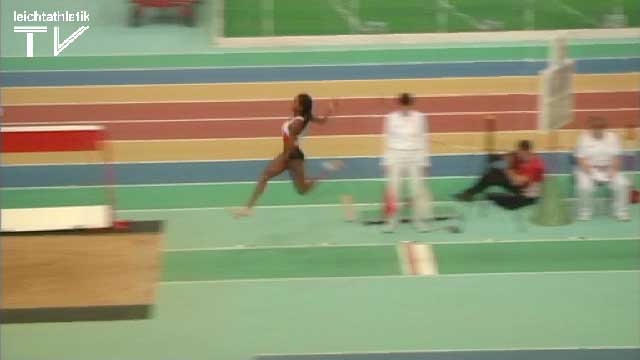 Maryse Luzolo mit einzigem 6-Meter-Sprung