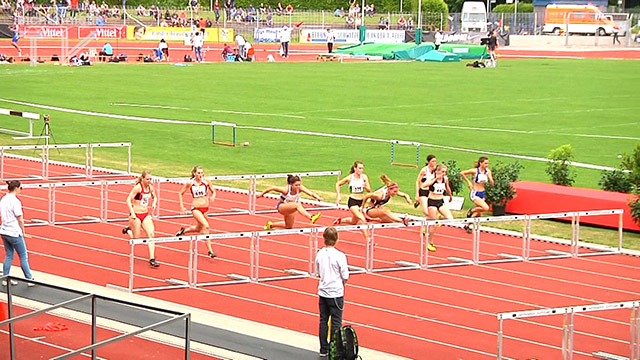 Jenna Pletsch dominiert Hürdensprint