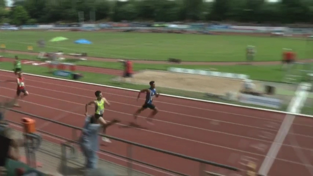 Joshua Abuaka mit dem stärkeren Finish