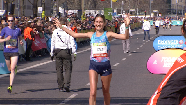 Weltklasse Zeiten beim Halbmarathon in…